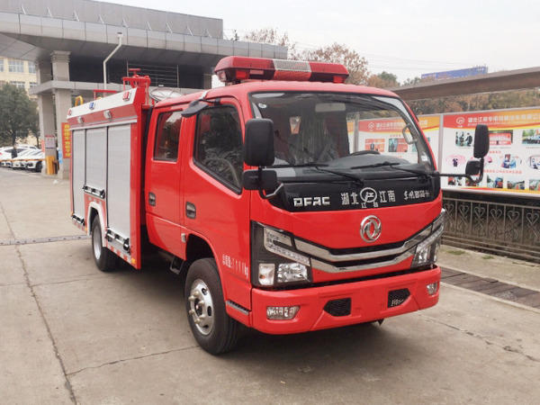 東風(fēng)2.5水罐消防車