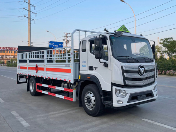 福田歐航氣瓶運(yùn)輸車