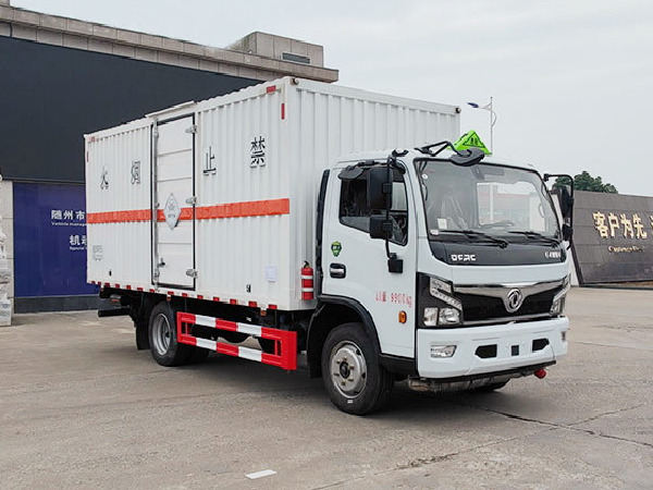 東風(fēng)福瑞卡毒性氣體廂式運輸車