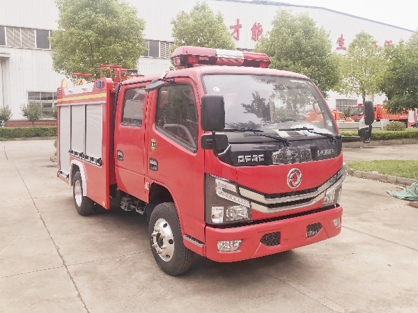 JDF5040GXFSG10/B6型水罐消防車