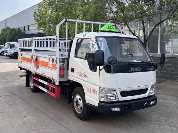 江鈴藍(lán)牌氣瓶運輸車