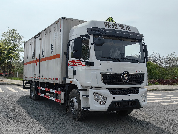 陜汽德龍易燃?xì)怏w廂式運(yùn)輸車 陜汽德龍易燃?xì)怏w廂式運(yùn)輸車